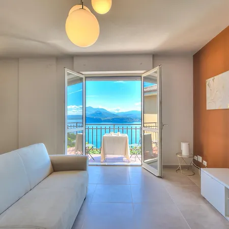 The Golden View: 2-bed W/ Ac - Happy Belgirate