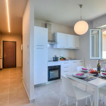 Lejlighed The Golden View: 2-bed W/ Ac - Happy