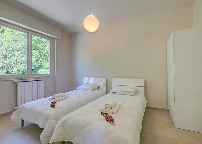 The Golden View - Happy Apartament *