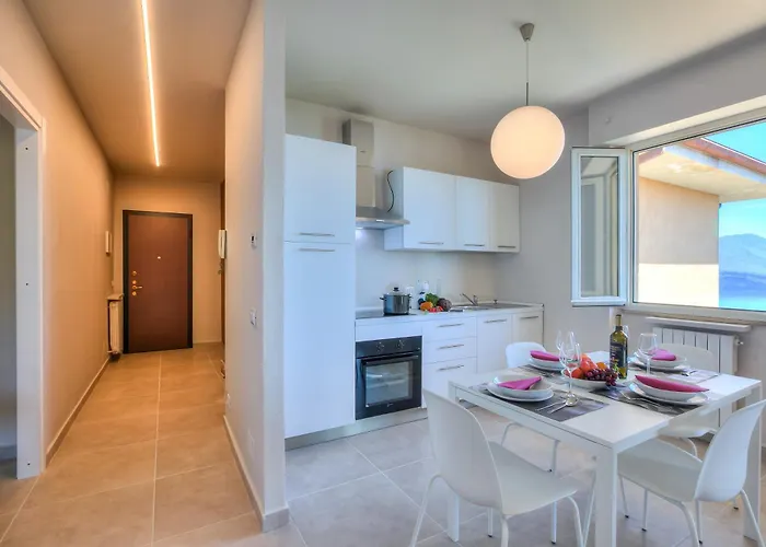 The Golden View - Happy Apartament