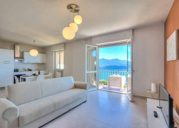 The Golden View - Happy