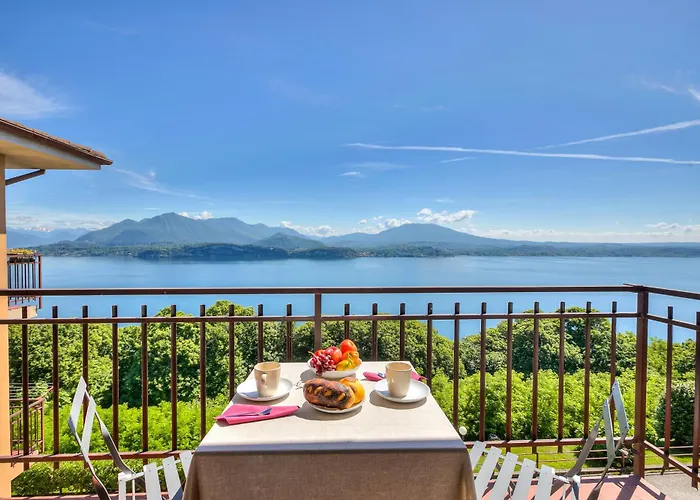 The Golden View - Happy *